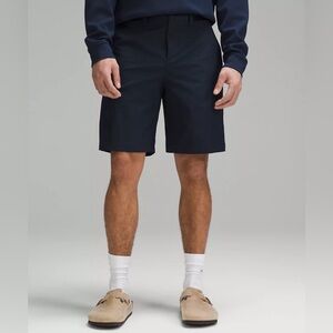 Lululemon Relaxed Fit Smooth Twill Short 9” Navy Pockets Athleisure Men’s 36